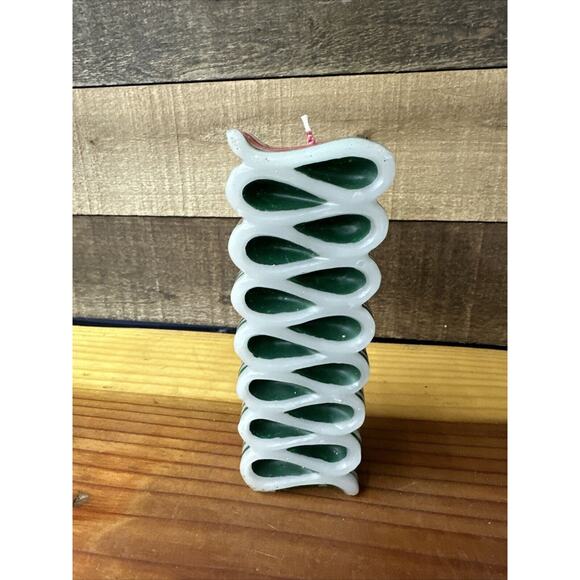 Ribbon Candle Christmas Holiday Red Green White 6.25” Tall Vintage - Picture 4 of 6